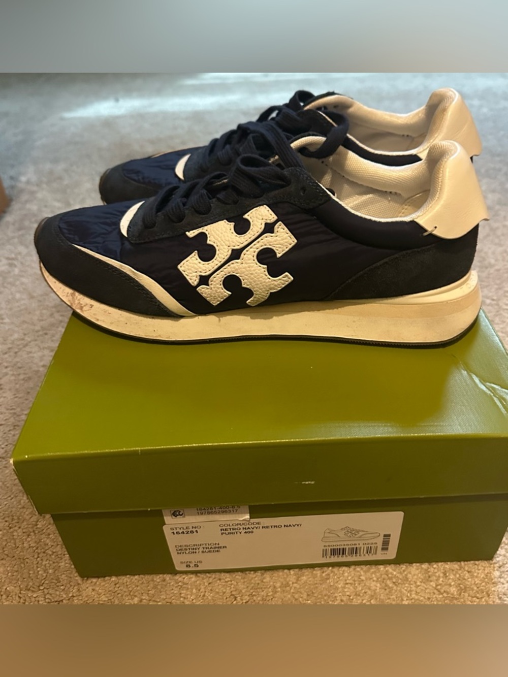 Tory Burch
Destiny Logo Trainer Sneakers size 8.5
Excellent condition
Navy/white